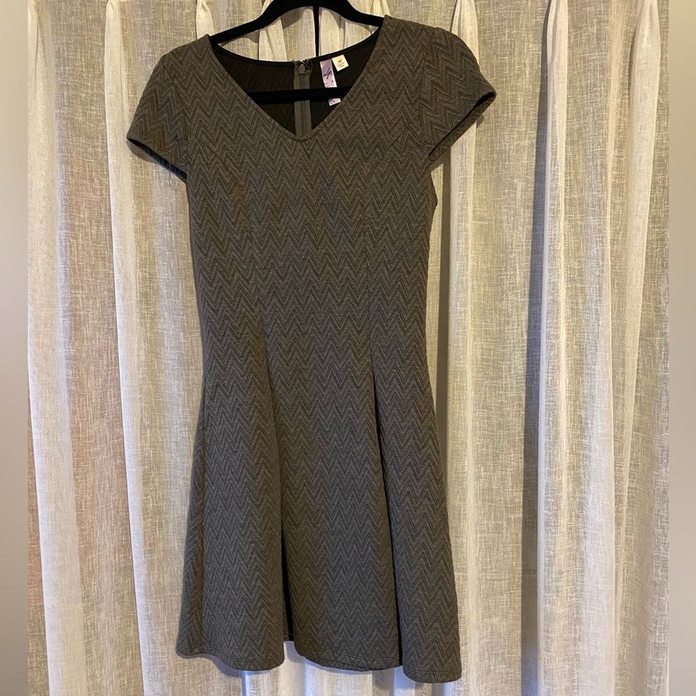 Alya Cap Sleeve Dark Grey Dress